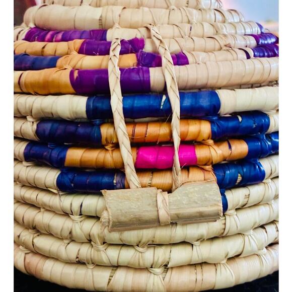 Handwoven Lidded Coil Basket with Loop Latch – Colorful Boho Tribal Decor - Picture 2 of 3